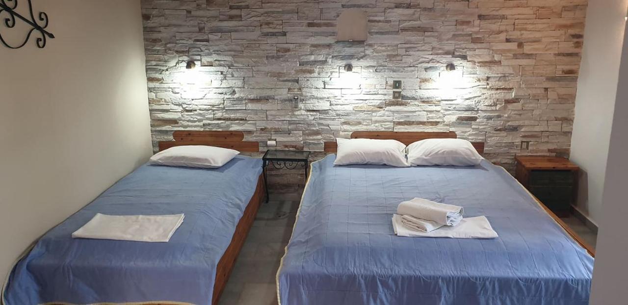 Evi Studios & Apartments Naxos City ภายนอก รูปภาพ
