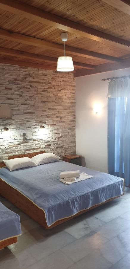 Evi Studios & Apartments Naxos City ภายนอก รูปภาพ