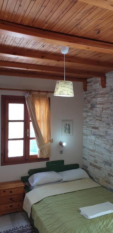 Evi Studios & Apartments Naxos City ภายนอก รูปภาพ