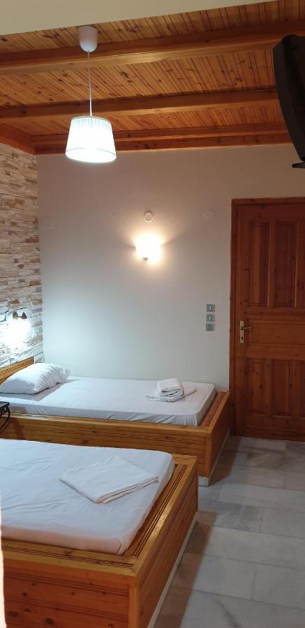 Evi Studios & Apartments Naxos City ภายนอก รูปภาพ