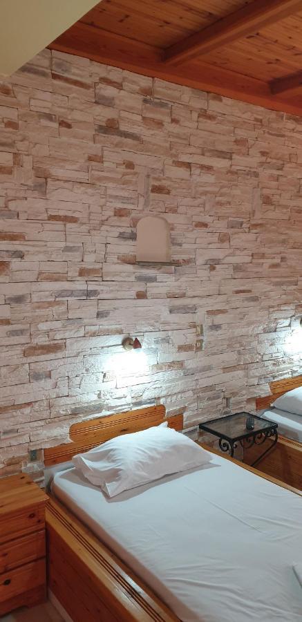 Evi Studios & Apartments Naxos City ภายนอก รูปภาพ